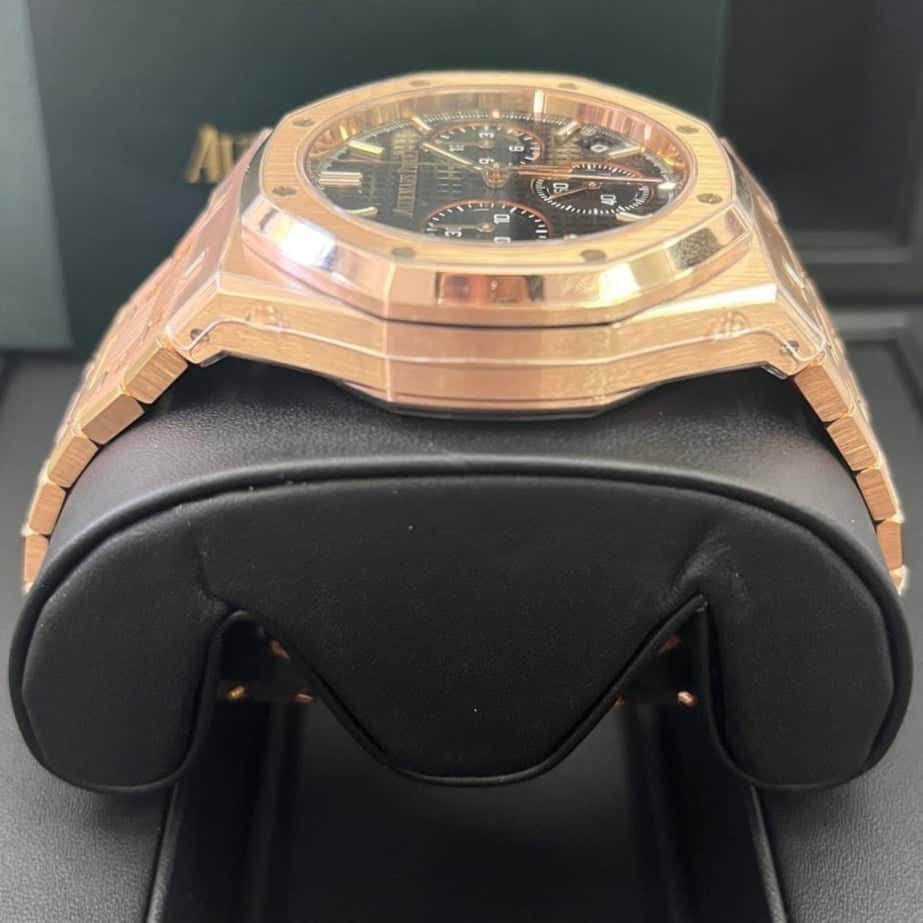 Audemars Piguet Royal Oak Chronograph 41mm Pink Never worn - Box View