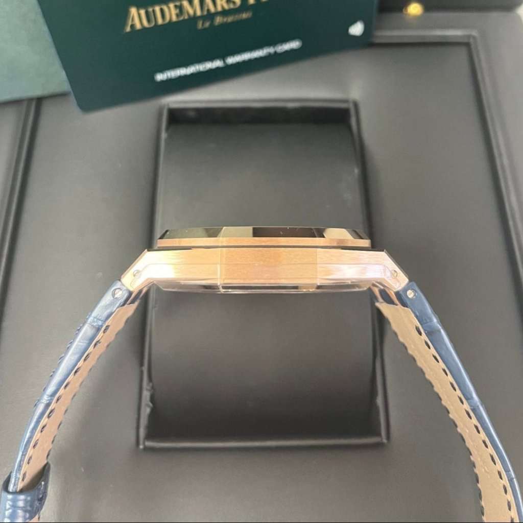 Audemars Piguet Royal Oak 41mm Pink Never worn - Back View
