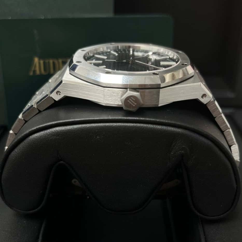 Audemars Piguet Royal Oak 41mm Green Never worn - Inside View