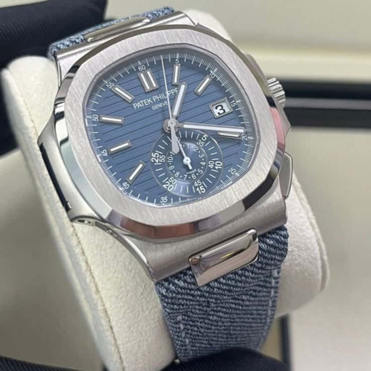 Patek Philippe Nautilus 40mm Blue Never worn - Back View