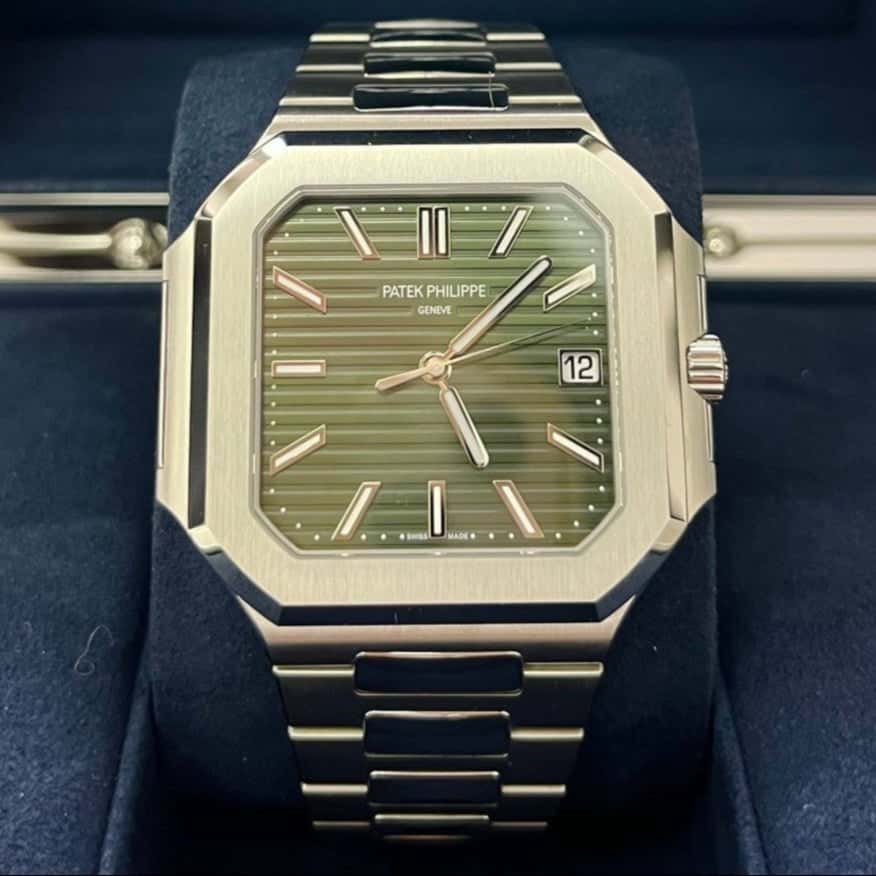 Patek Philippe Cubitus Green Dial 5821/1A 45mm Green Never worn - Inside View