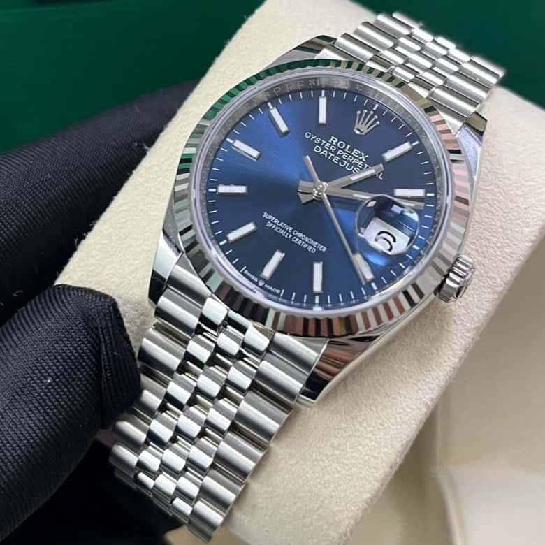 Rolex Datejust 36 Blue Never worn - Model View