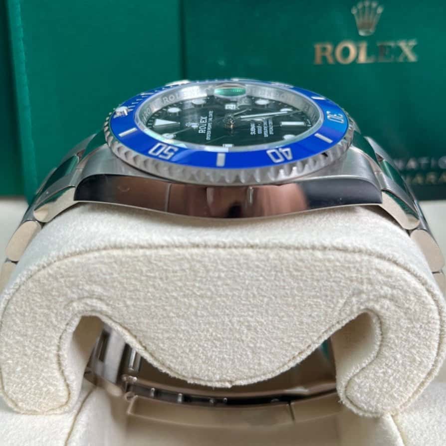 Rolex White Gold Submariner Date Watch - The Blueberry - Blue Bezel - Black Dial 41mm Blue Never worn - Model View