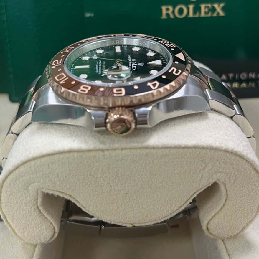 Rolex GMT-Master II 40mm Pink Never worn - Inside View