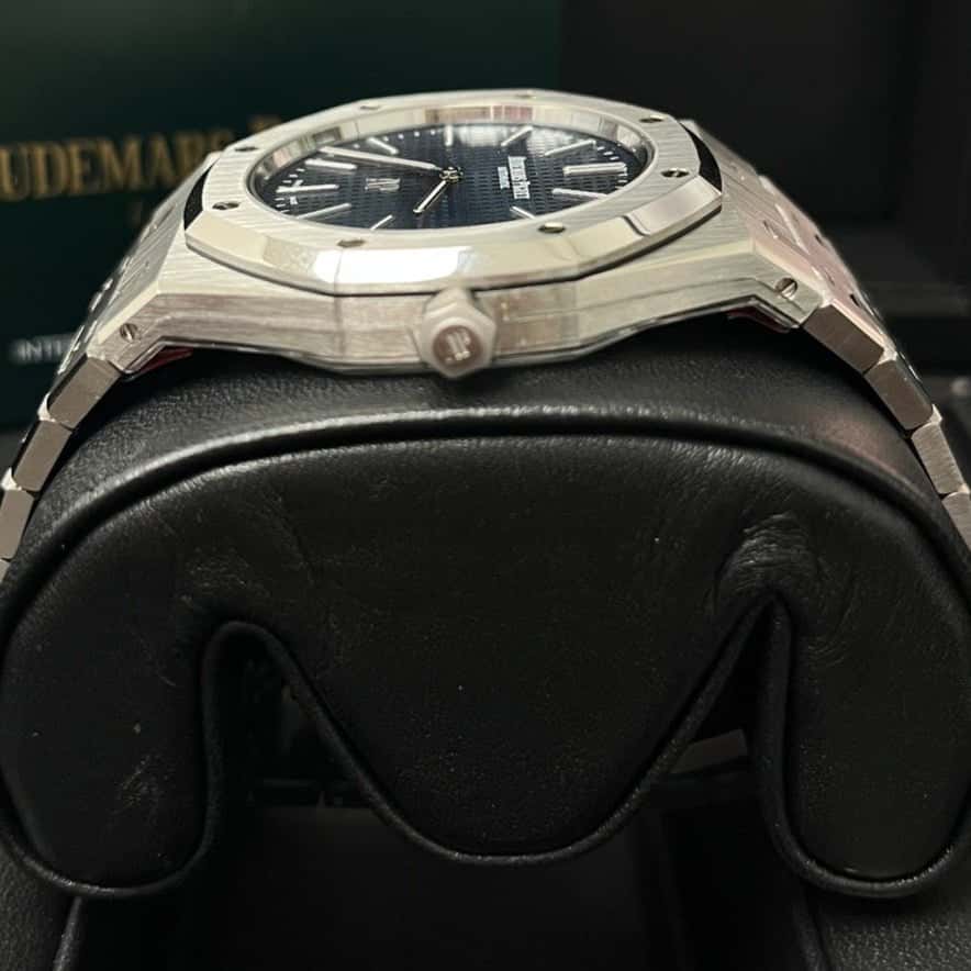 Audemars Piguet Royal Oak 39mm Blue Never worn - Back View