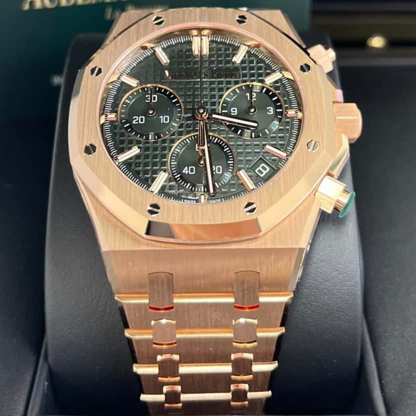 Audemars Piguet Royal Oak Chronograph 41mm Pink Never worn - Inside View
