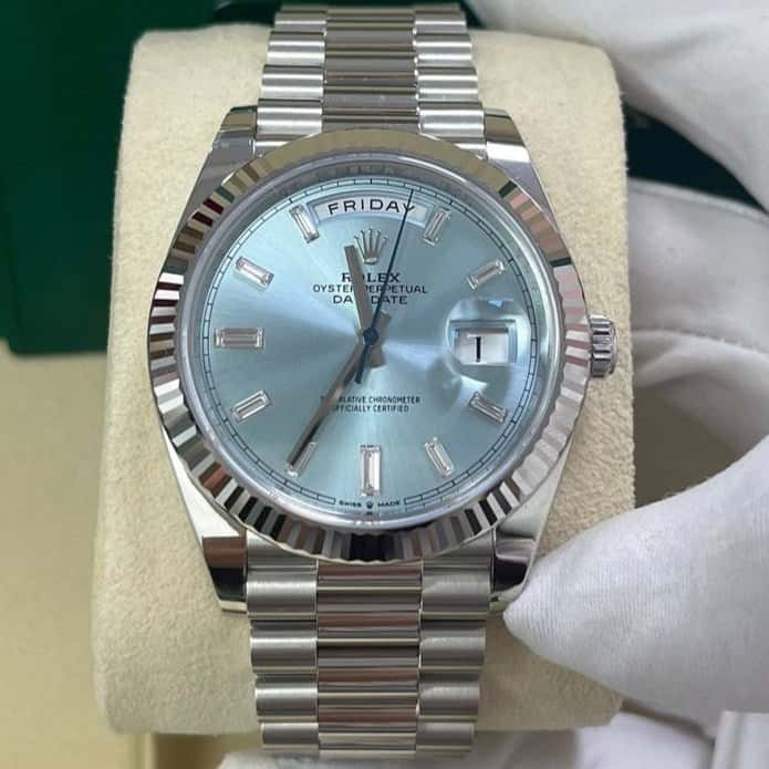 Rolex Day-Date 40 Blue Never worn - Inside View