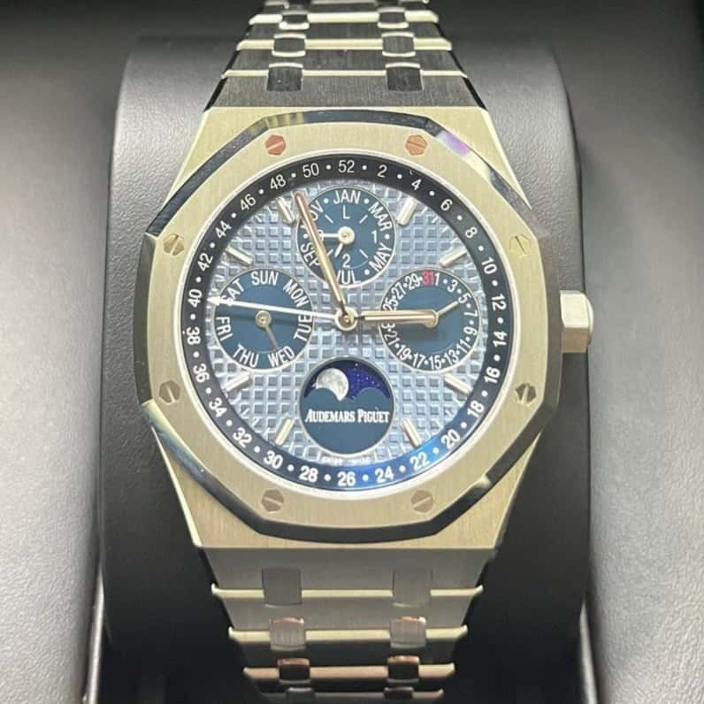 Audemars Piguet Royal Oak Perpetual Calendar 41mm Blue Never worn - Model View