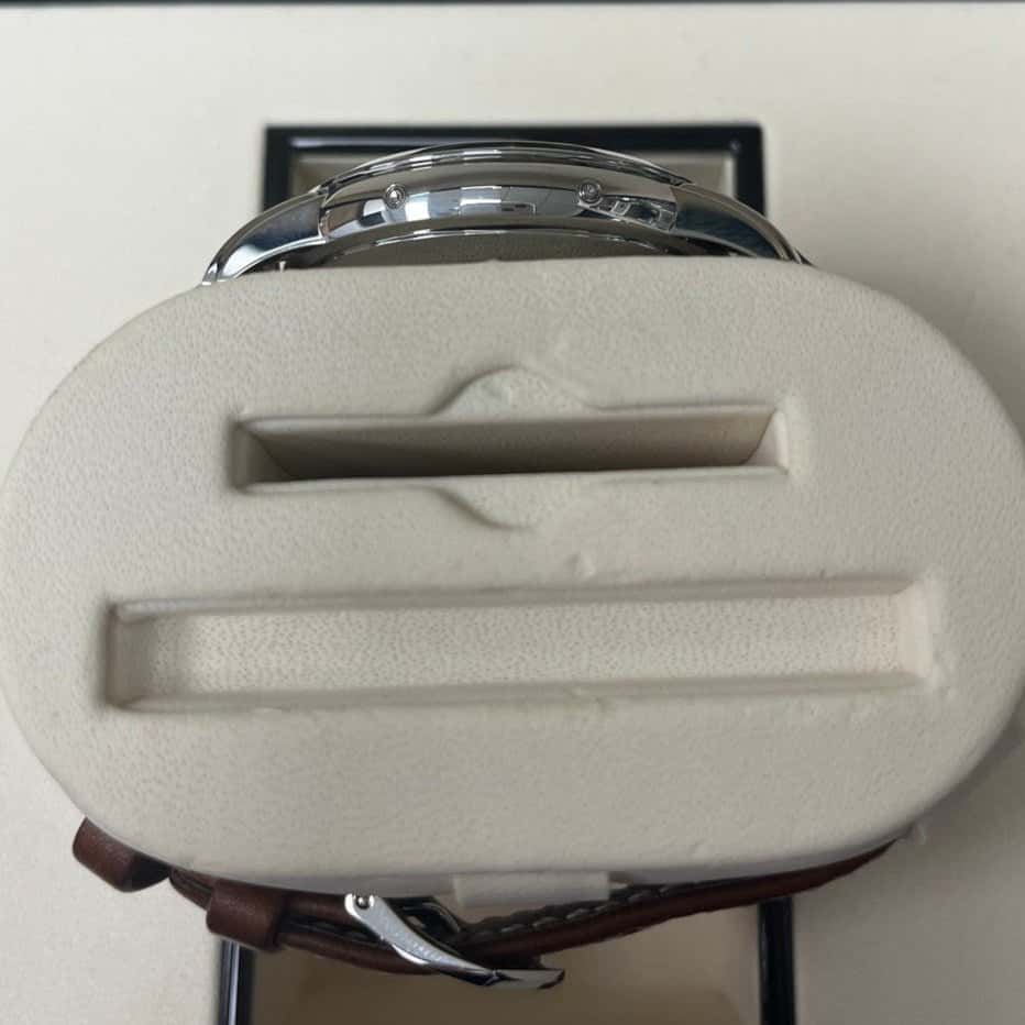 Patek Philippe Calatrava 40mm Silver Never worn - Box View