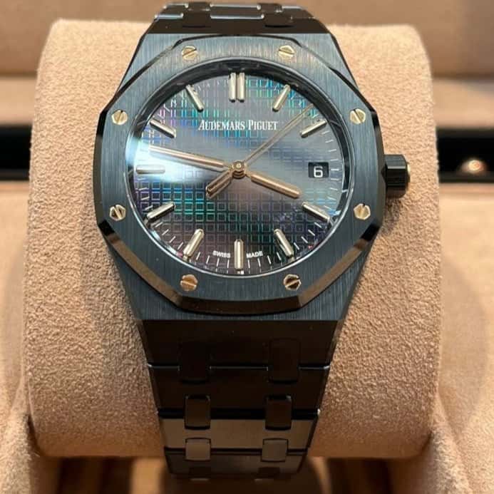 Audemars Piguet Royal Oak 34mm Black Never worn - Inside View