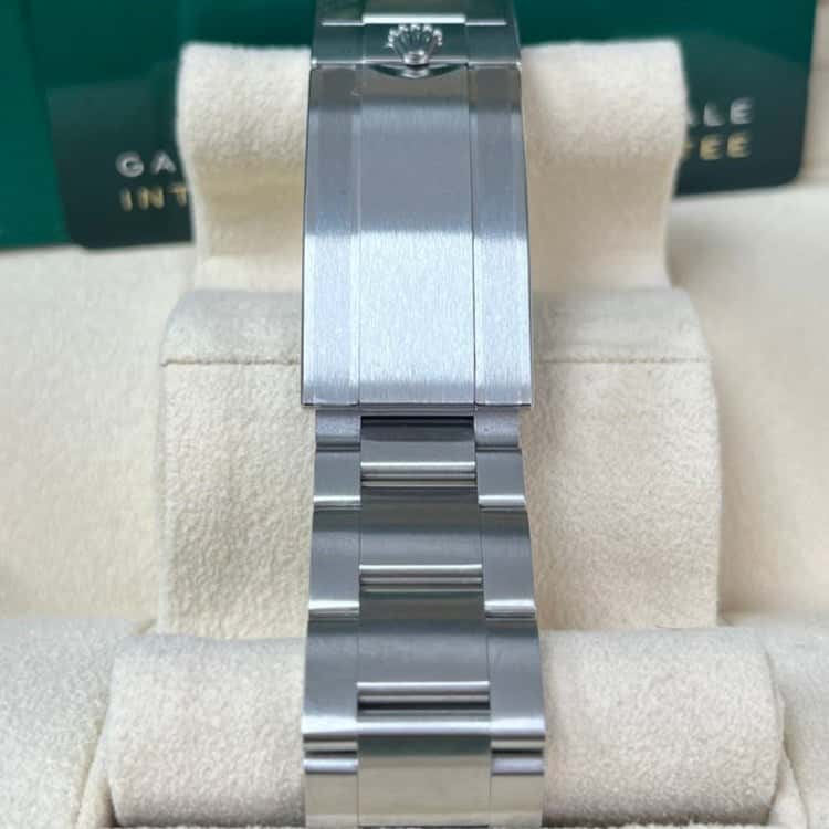 Rolex Sea-Dweller Deepsea 44mm Blue Never worn - Box View