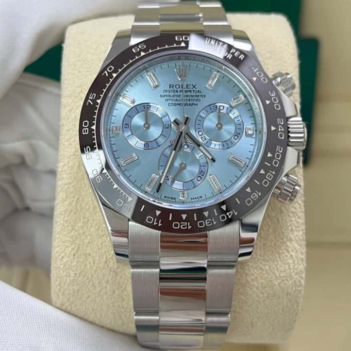Rolex Daytona 40mm Blue Never worn - Inside View