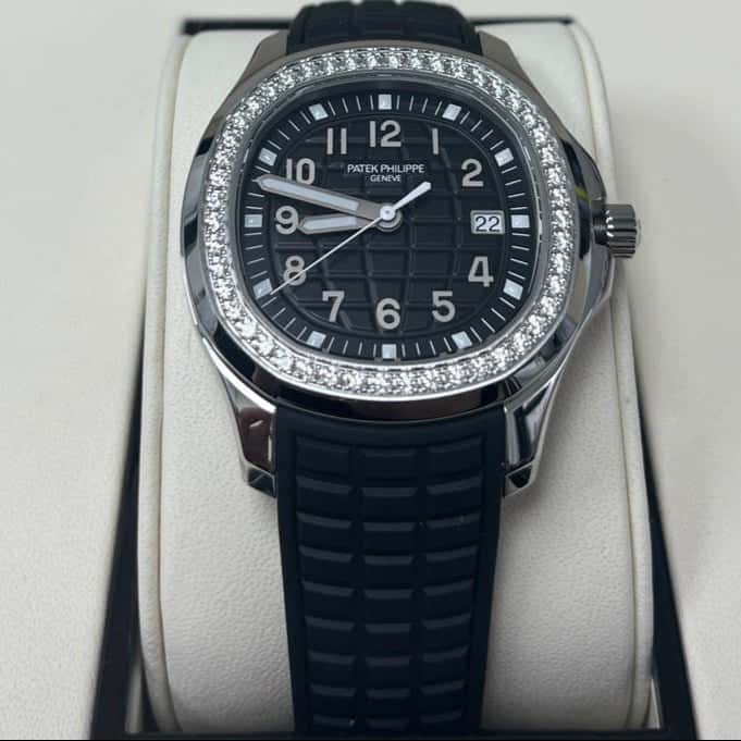 Patek Philippe Aquanaut 39mm Black Never worn - Back View