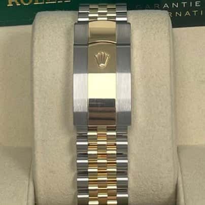 Rolex Sky-Dweller 42mm Gold Never worn - Back View