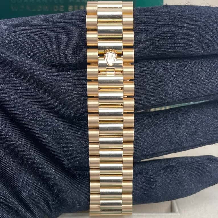 Rolex Yellow Gold Day-Date 40 Watch - Yellow Gold Bezel - Champagne Baguette Diamond Dial - President Bracelet ( Ref# 228348RBR) Silver Never worn - Back View
