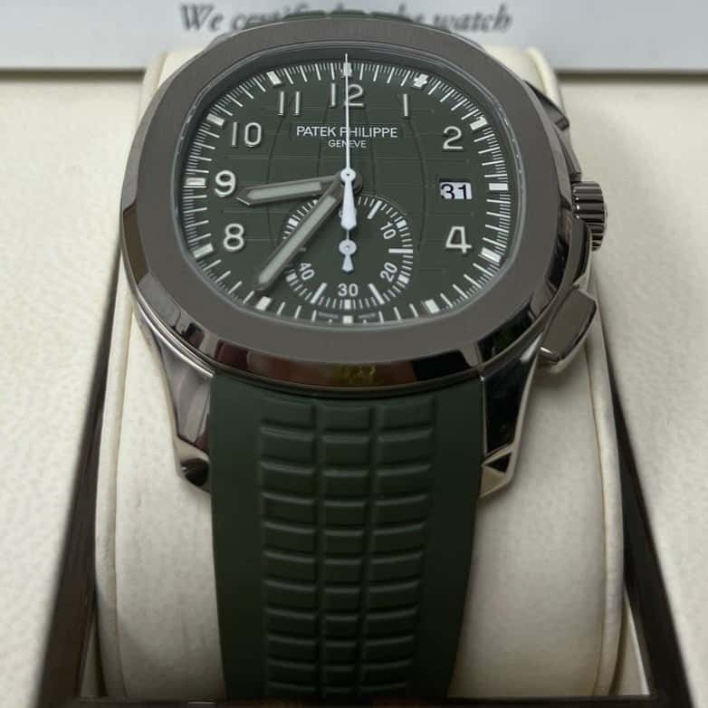 Patek Philippe Aquanaut 42mm Green Never worn - Back View