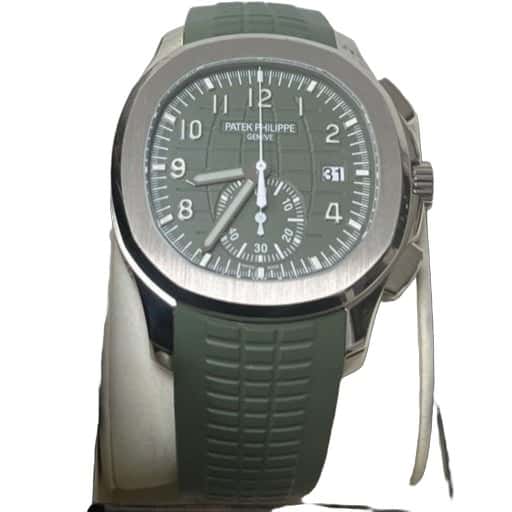 Patek Philippe Aquanaut 42mm Green Never worn - Front View