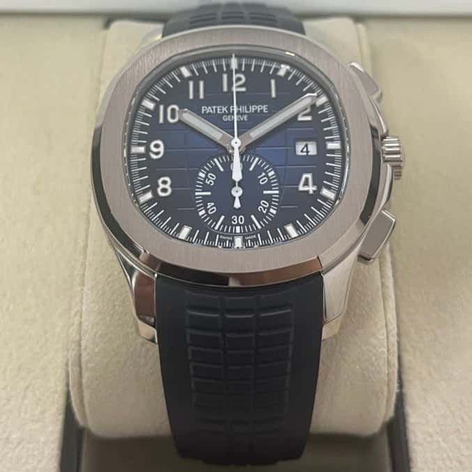 Patek Philippe Aquanaut 42mm MultiColor Never worn - Back View