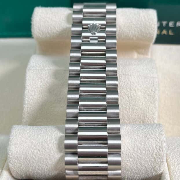 Rolex White Gold Day-Date 40 Watch - Fluted Bezel - Olive Green Bevelled Roman Dial - President Bracelet Green Never worn - Box View