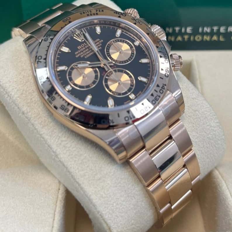 Rolex Daytona 40mm Pink Never worn - Model View