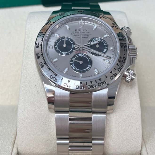 Rolex Daytona 40mm Black Never worn - Inside View