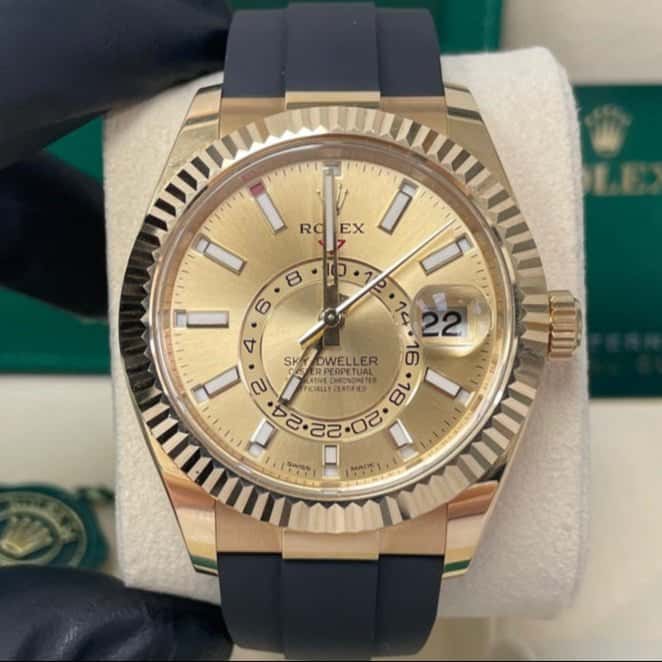 Rolex Sky-Dweller 42mm Gold Never worn - Model View