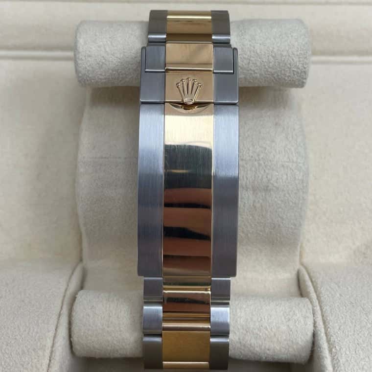Rolex Sea-Dweller 43mm Gold Never worn - Model View