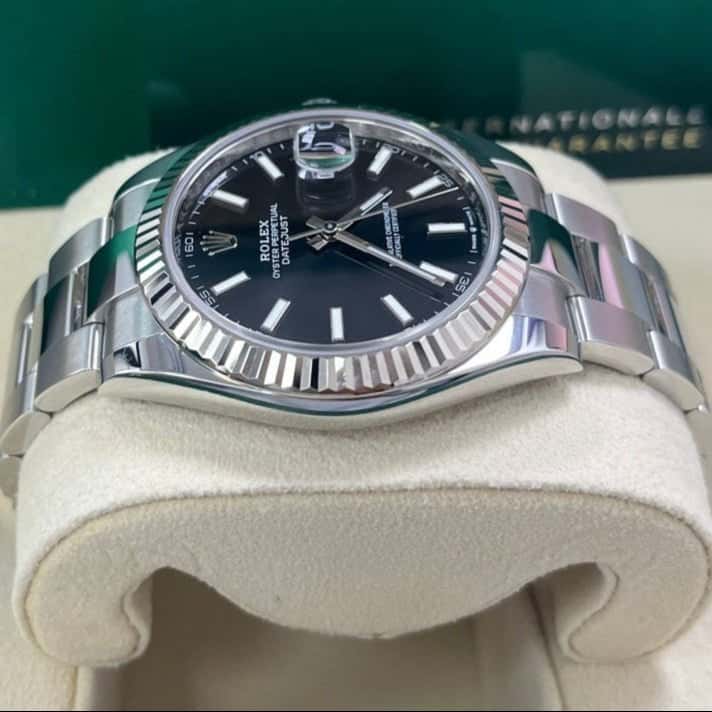 Rolex Datejust 41 Black Never worn - Inside View