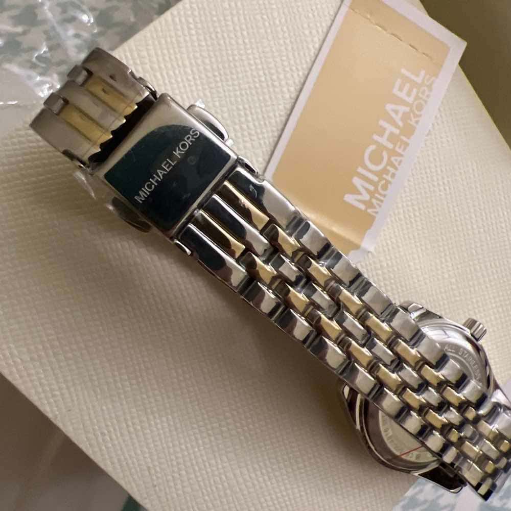 Michael Kors mk4815 Gold Never worn, with tag - Back View