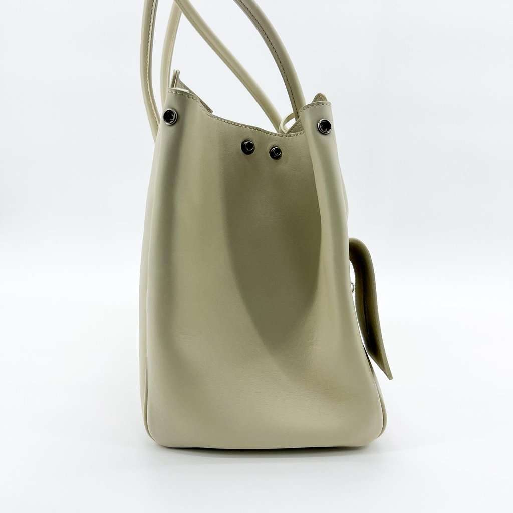 Balenciaga Bel Air Large Carryall Bag Ivory MultiColor Leather Very good - Model View