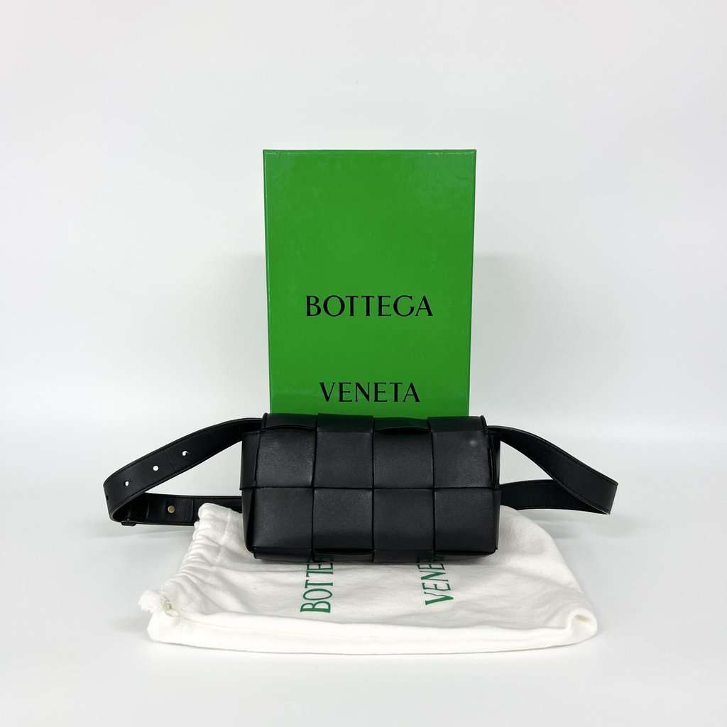 Bottega Veneta Cassette Belt Bag Black Black Good - Back View
