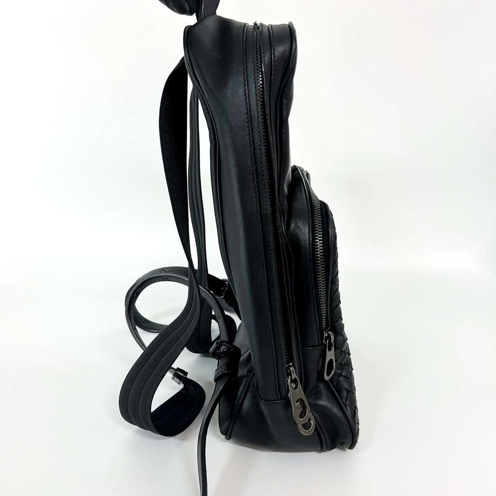 Bottega Veneta Intrecciato Leather Backpack Black Black Leather Good - Inside View