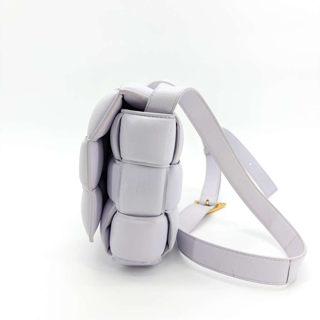 Bottega Veneta Padded Cassette Bag Lavender Purple Leather Very good - Model View