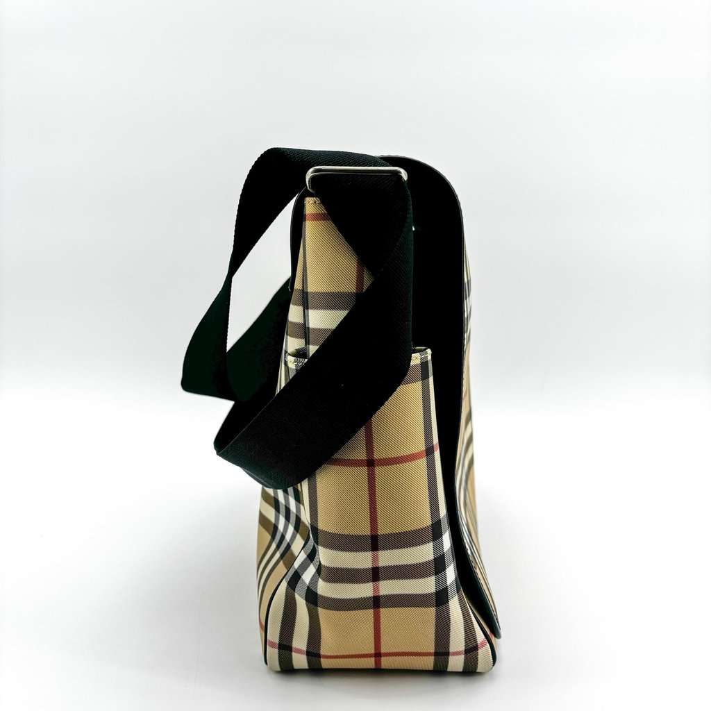 Burberry Vintage Check Nylon Messenger Diaper Bag Archive Beige Beige Polyamide Good - Inside View