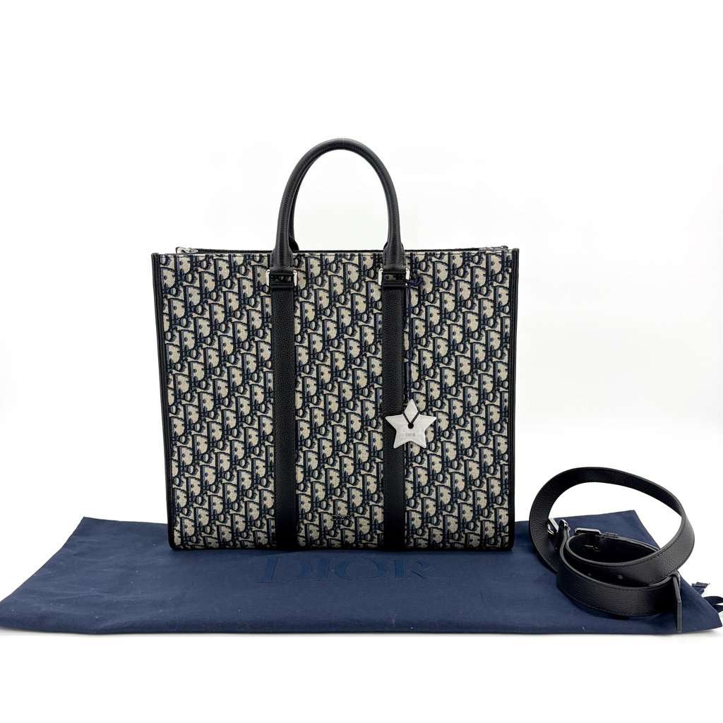 Dior Vertical Tote Bag Beige & Black Dior Oblique Jacquard Beige Jacquard Very good - Back View