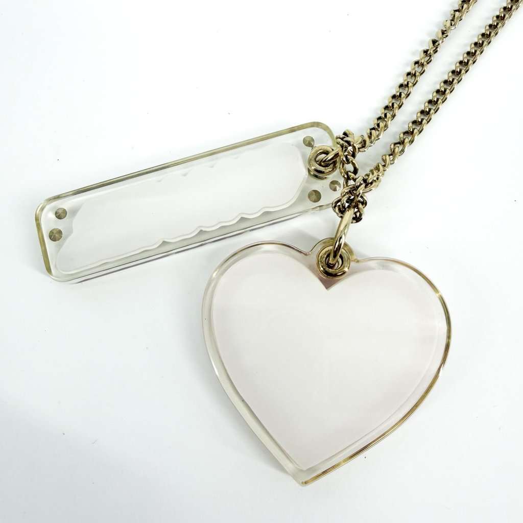 Chanel 23C Chanel Hotel Heart Rainbow Charm Necklace Gold Gold Gold Good - Box View