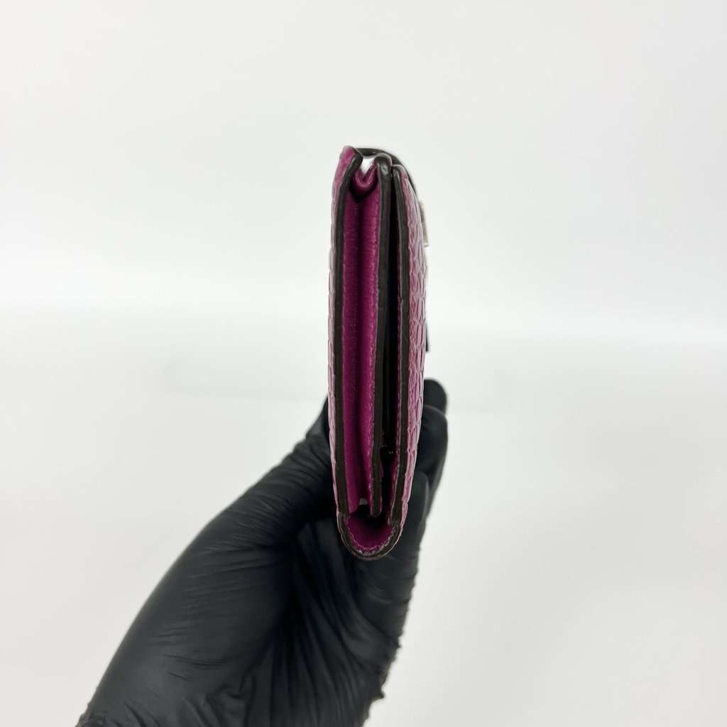 Hermès Beane Soufflé Alligator Pink Silver Hardware (D Engraving) Pink Leather Good - Inside View