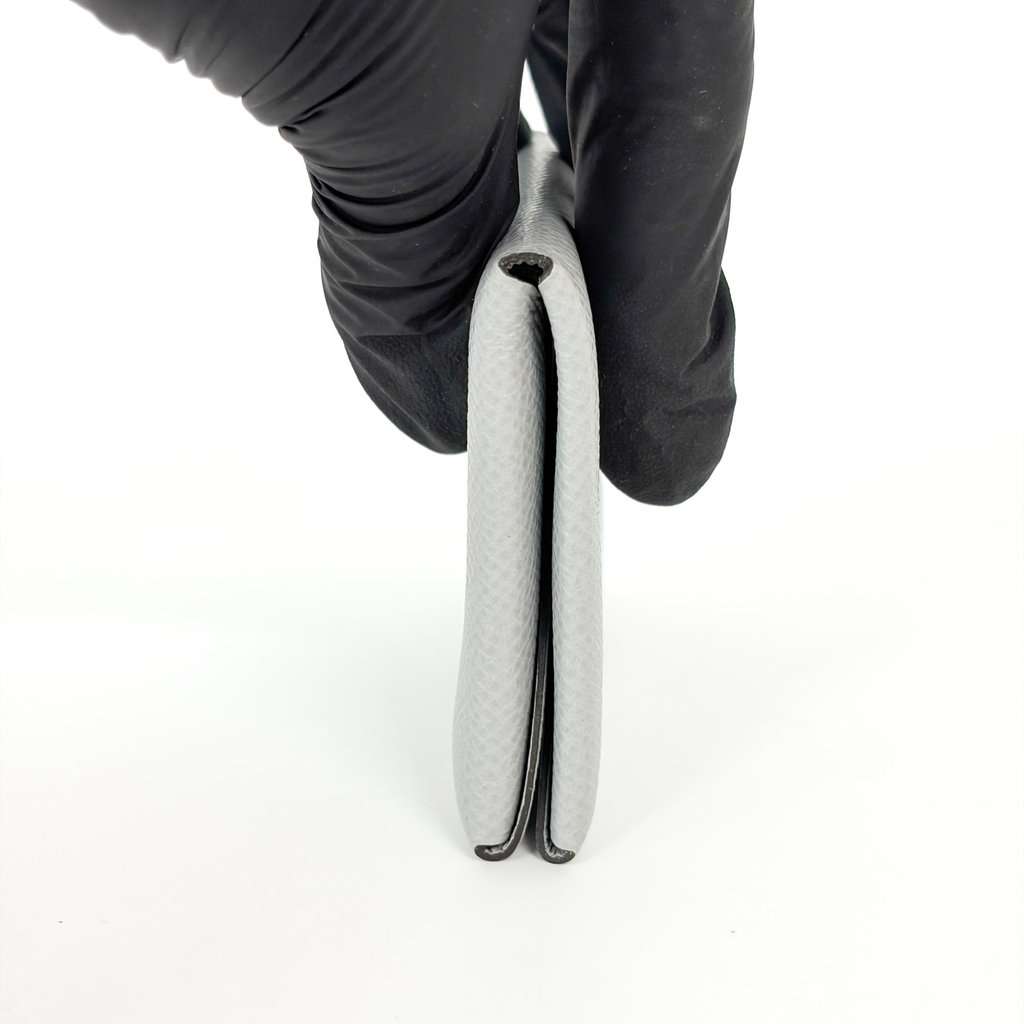 Hermès Calvi Cardholder Appsong Greece Muet MultiColor Leather Good - Model View