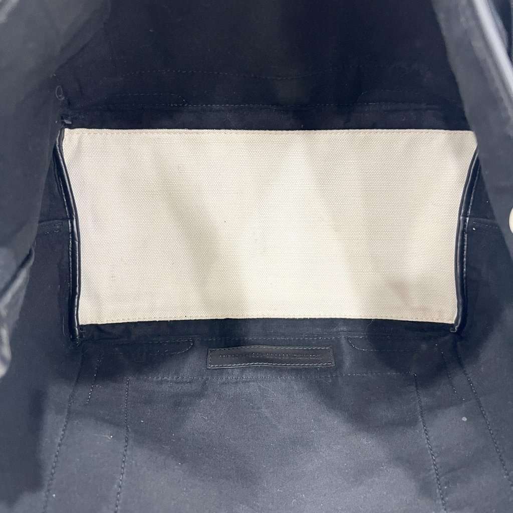 Balenciaga Cabas tote bag White Canvas Good - Model View