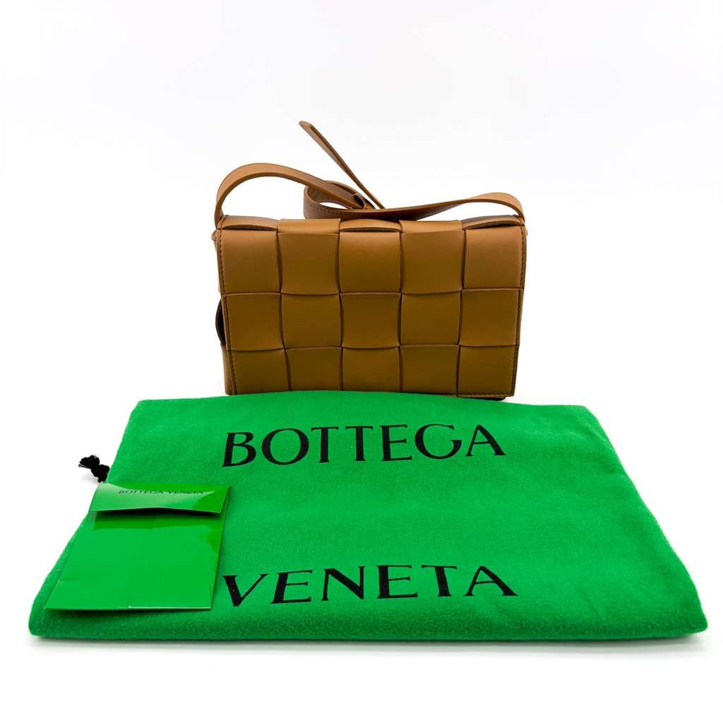 Bottega Veneta Cassette Bag Caramel Brown Leather Very good - Back View