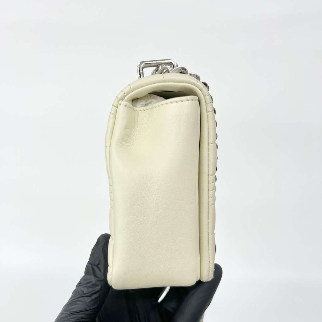 Burberry Small Quilted Lambskin Lola Bag Ivory Silver Hardware Ecru Leather Very good - Model View