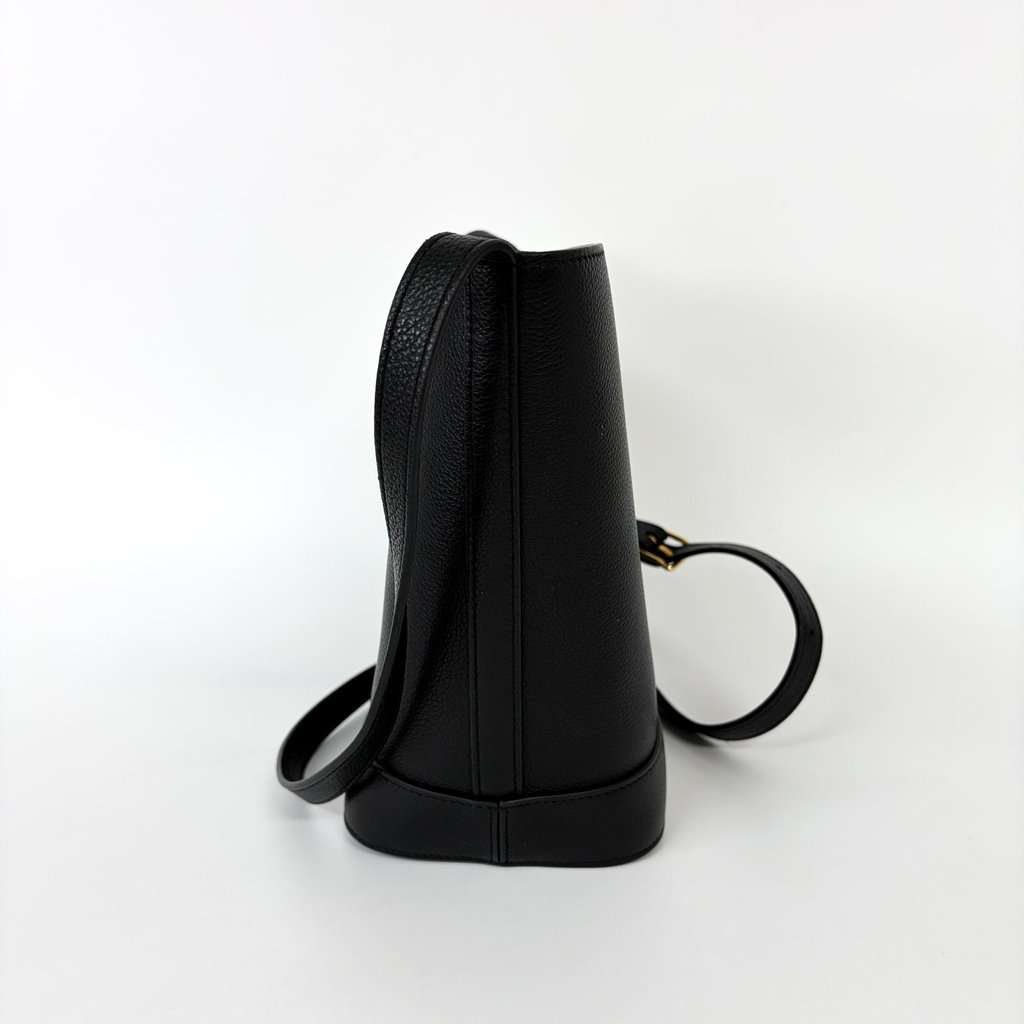 Celine Small Bucket Cure Triomphe Black Black Leather Good - Model View