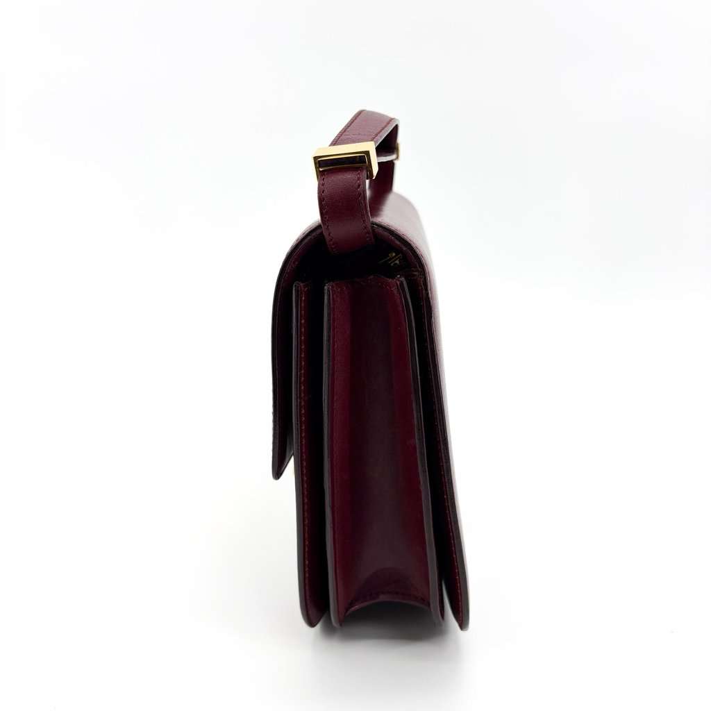 Celine Medium Classic Box Bag Burgundy Burgundy Leather Fair - Model View