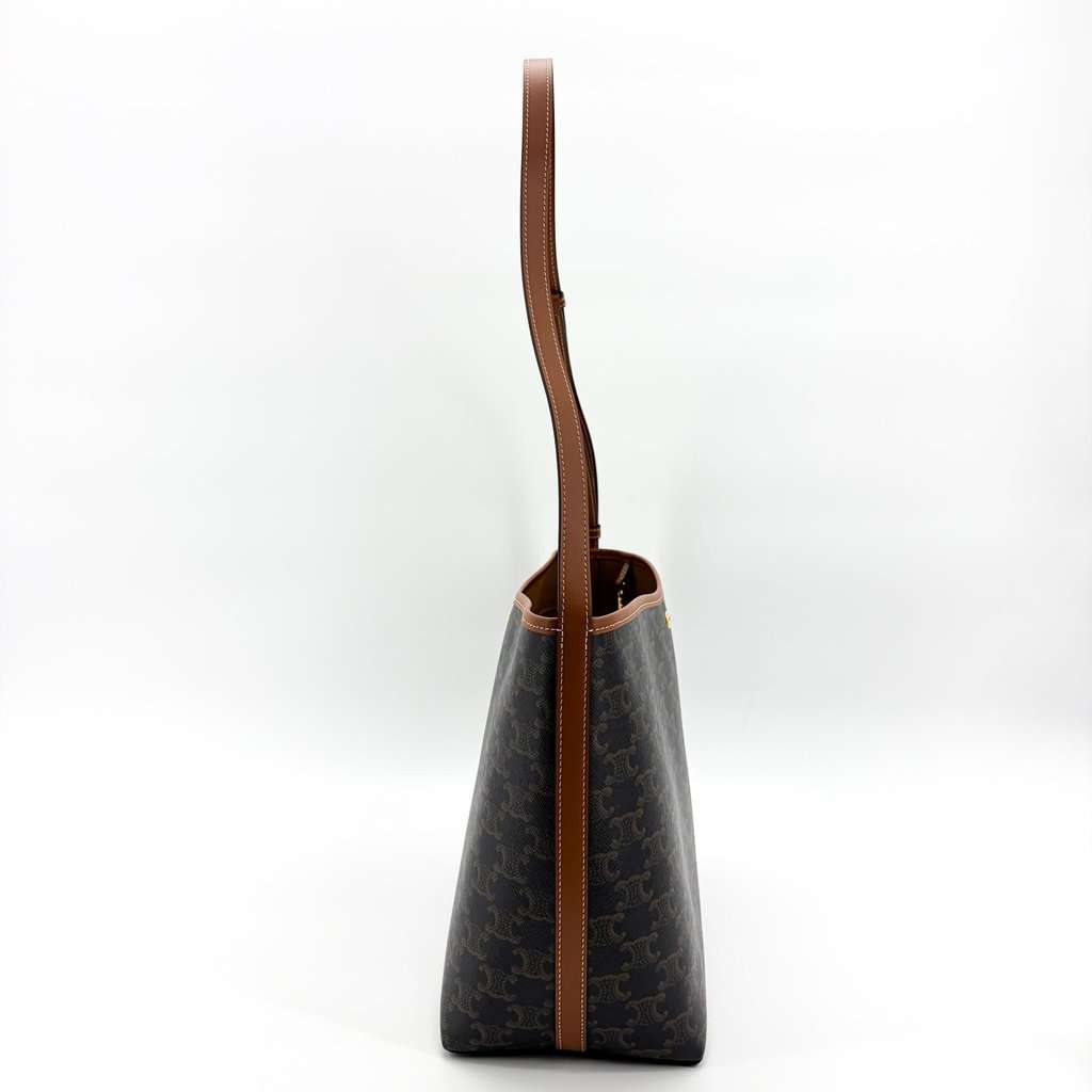 Celine Medium Bucket Bag Trionf Canvas and Calfskin Tan Black Canvas Very good - Model View