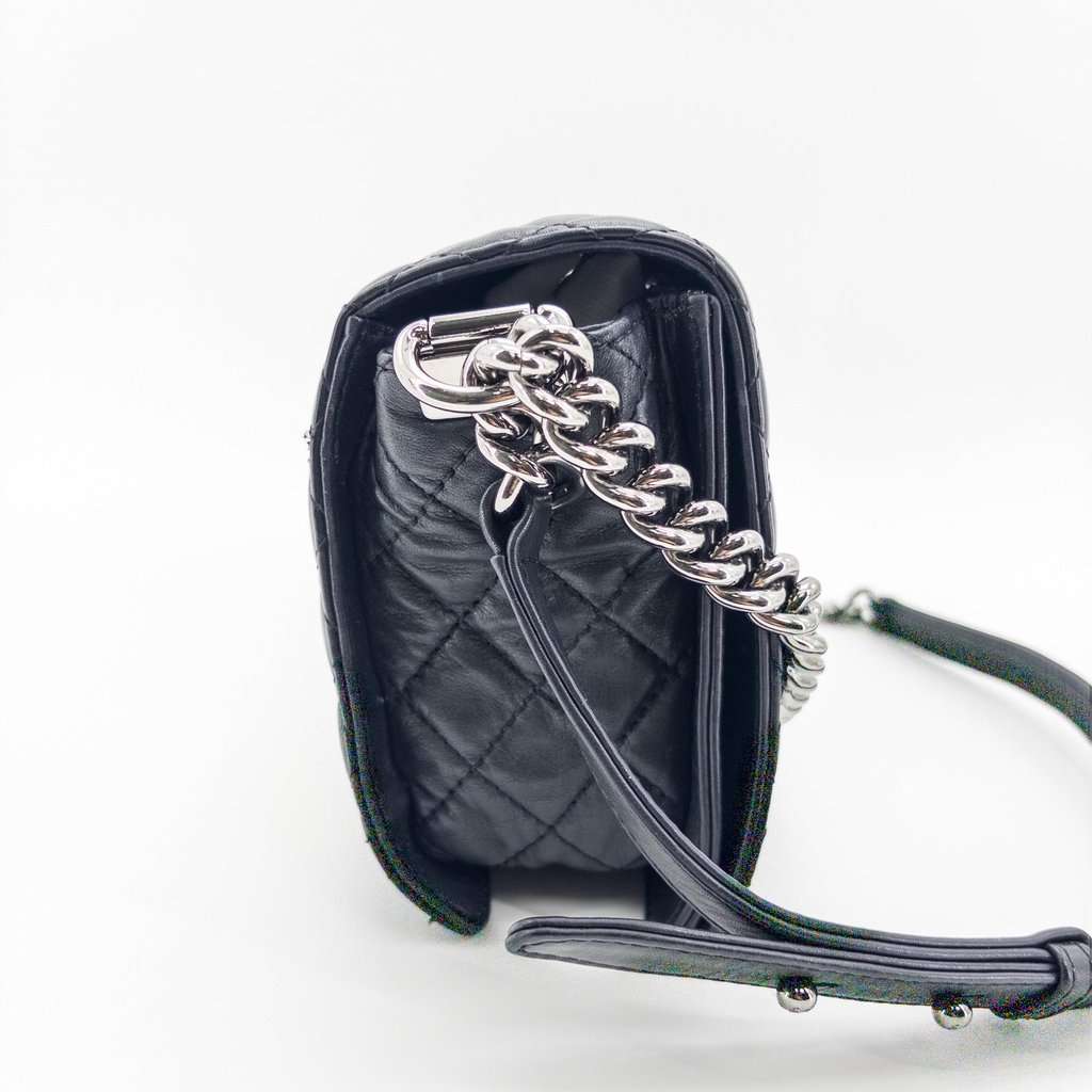 Chanel Boy Chanel Raffia and Lambskin Flap Bag Medium Black Silver Hardware MultiColor Rattan Good - Model View