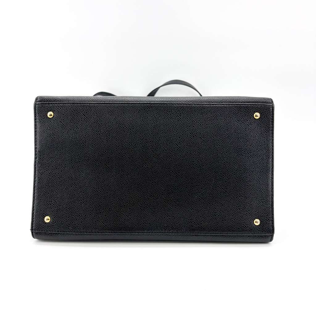 Chanel Vintage Caviar Skin Shoulder Bag Black Black Leather Very good - Box View