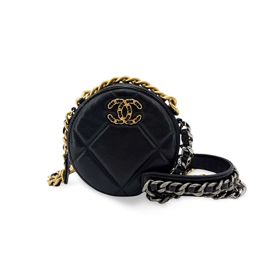 Chanel 19 Round Clutch with Chain Black Black Leather Very good - Front View