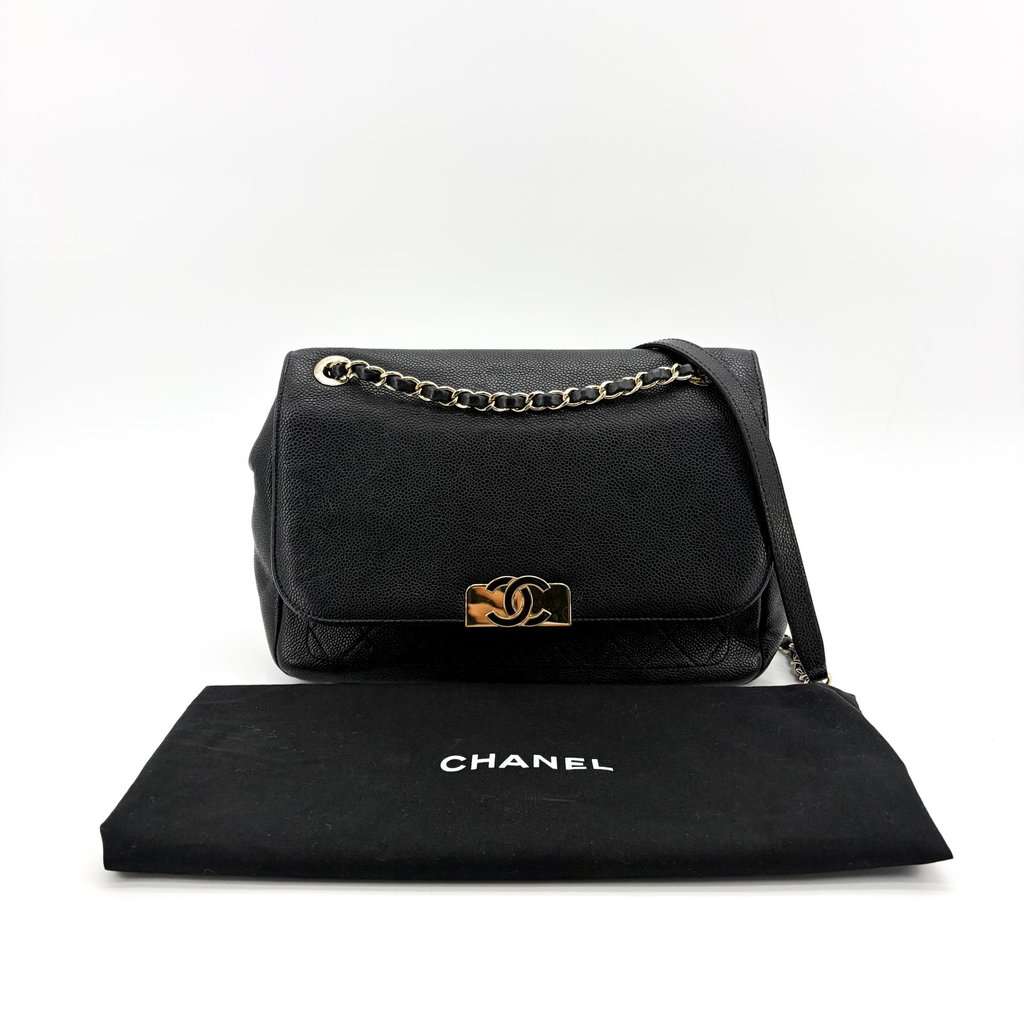 Chanel Large Caviar Quilted CC Flap Bag Black Gold Hardware Black Leather Very good - Back View