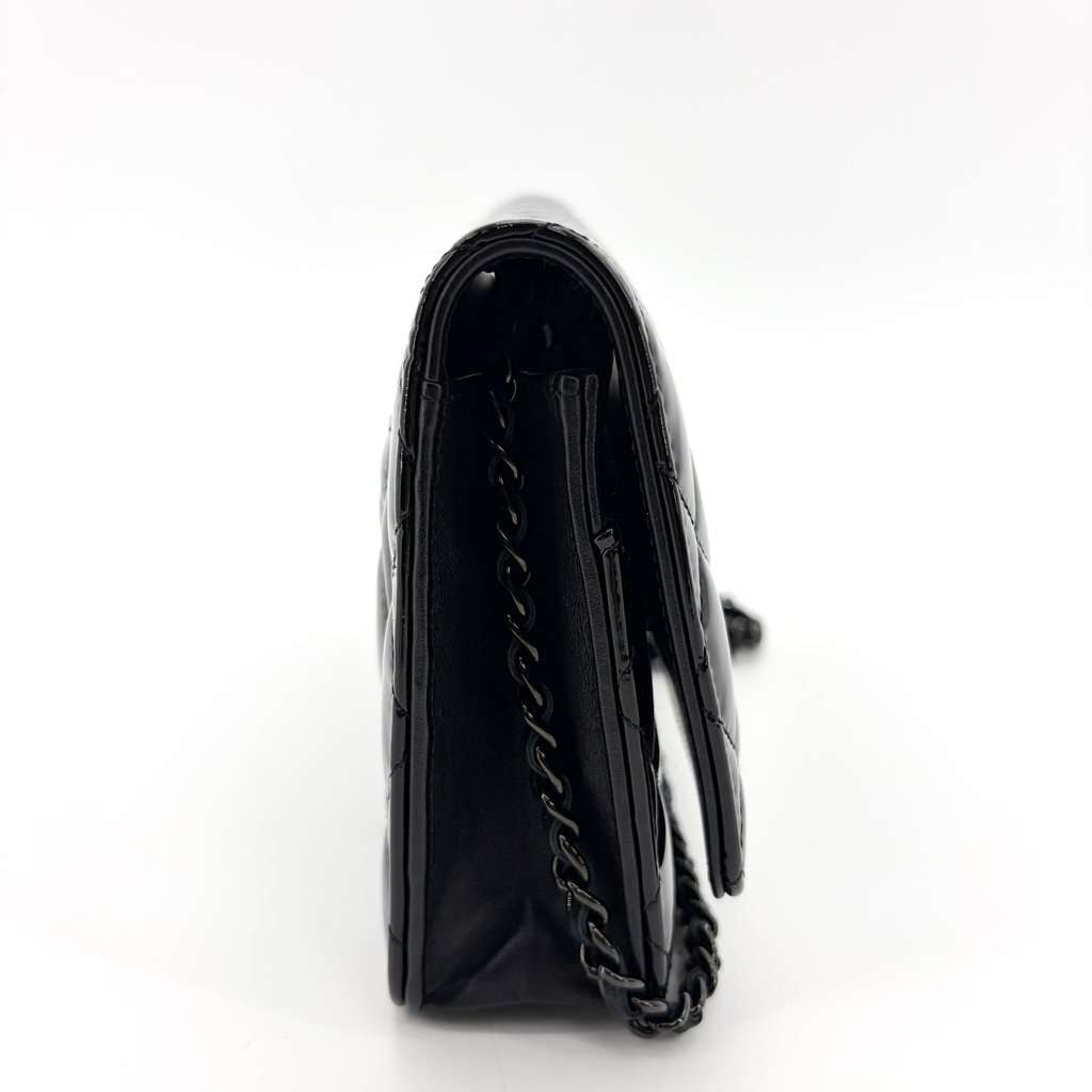 Chanel Quilted Patent Wallet on Chain So Black Black Leather Very good - Box View