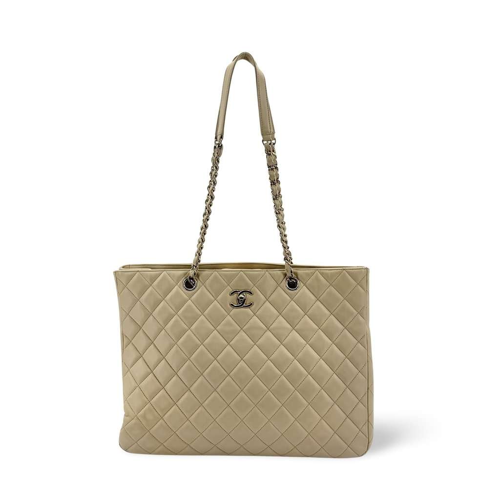 Chanel Quilted Chain Shoulder Tote Bag Beige Lambskin Gold Hardware Beige Leather Good - Front View